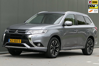 Mitsubishi Outlander 2.0 PHEV Business Edition NAP Navi Camera Alcantara